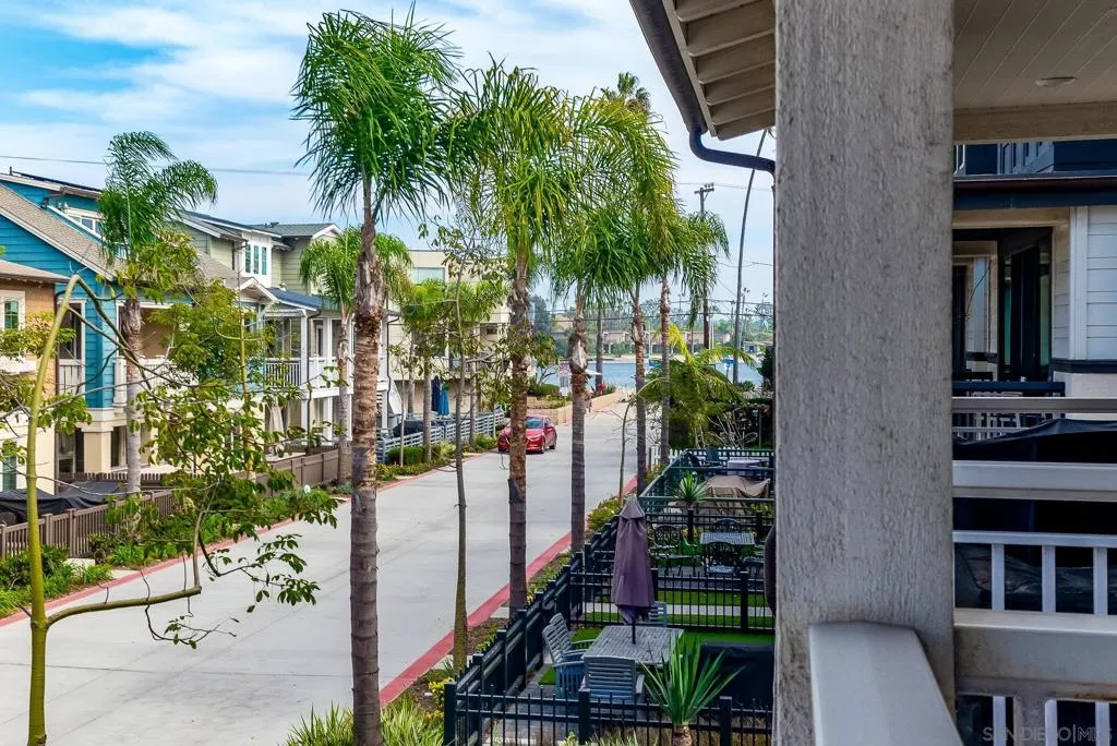 807 Santa Barbara Pl, San Diego, California 92109 home-pic-29